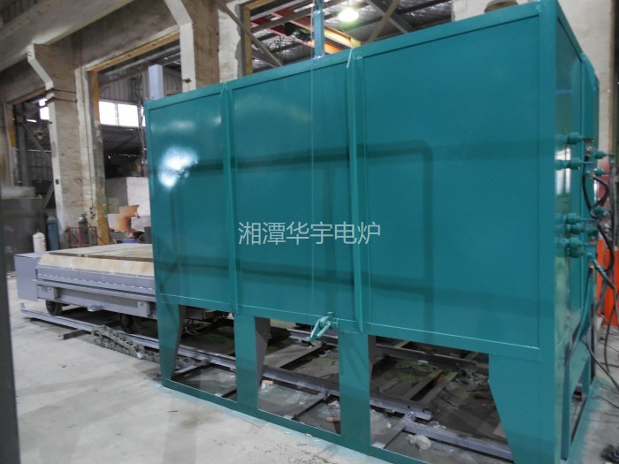 真空臺(tái)車爐和臺(tái)車爐有什么區(qū)別